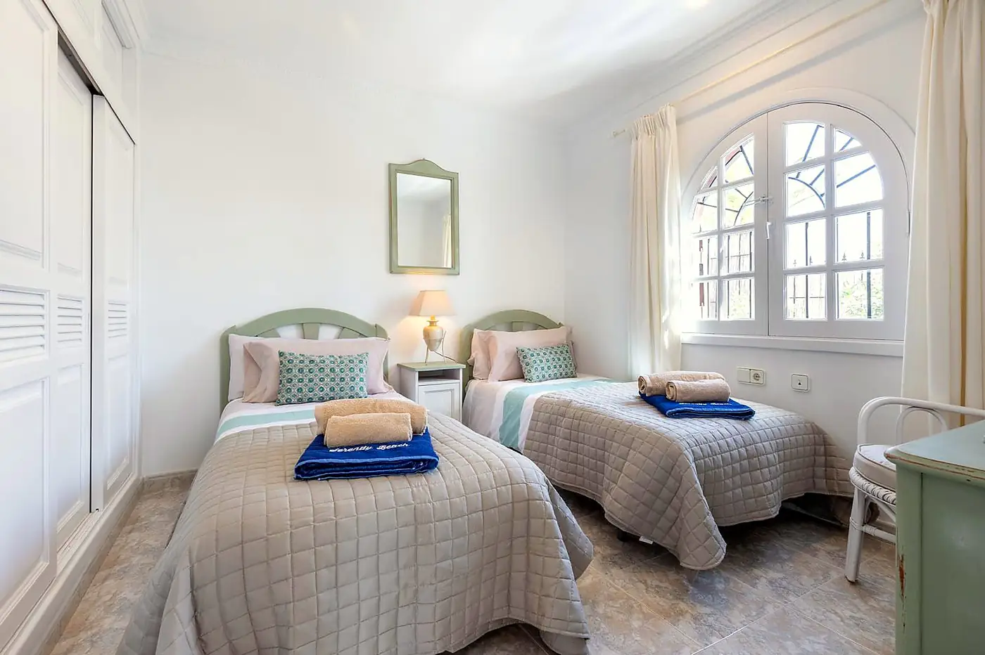 Serenity - dormitorio doble